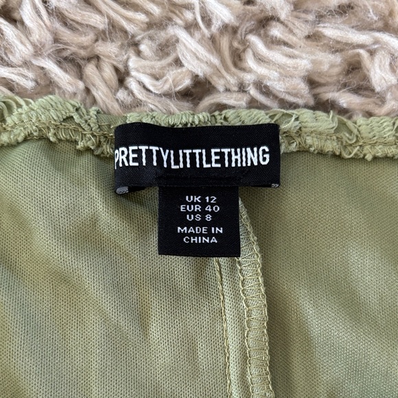 PrettyLittleThing Lace Skirt - Picture 4 of 11